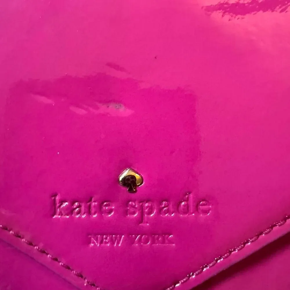 Kate Spade New York Pink Patent Leather Envelope Crossbody Clutch Chain Strap